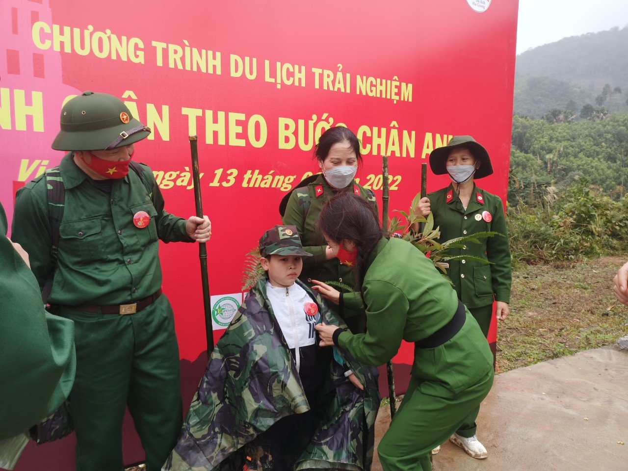 Chiến sĩ nhỏ tuổi nhất tham gia chương trình đến từ thủ đô Hà Nội hoàn thành đoạn đường hành quân gần 15km, không cần sử dụng bất kỳ sự trợ giúp nào.